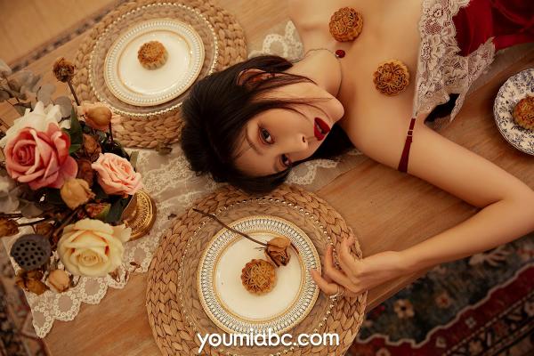 安妮斯朵拉   YouMi尤蜜安妮斯朵拉《美体盛宴》，红色蕾丝吊带裙诱惑，大腿刺青性感私房写真，唯美氛围女神第29张图片