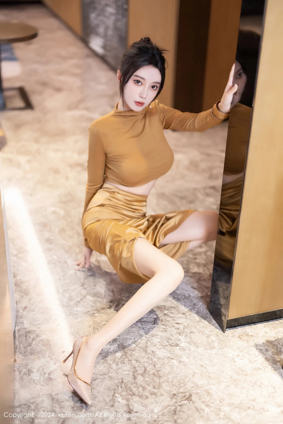 玥儿玥  [XiuRen]高清写真图 2024.05.21 No.8574 玥儿玥 丝袜美腿第22张图片