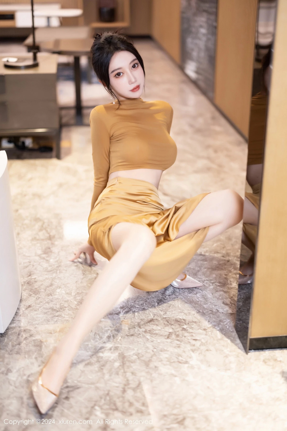 玥儿玥  [XiuRen]高清写真图 2024.05.21 No.8574 玥儿玥 丝袜美腿第24张图片