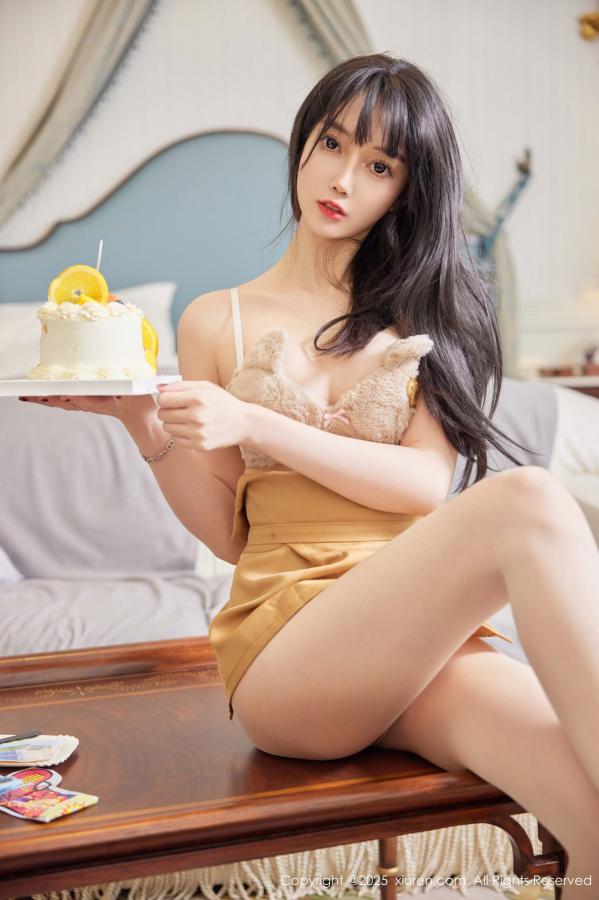 玥儿玥  [XiuRen]高清写真图 2025.02.10 No.9864 玥儿玥er 丝袜美腿第41张图片