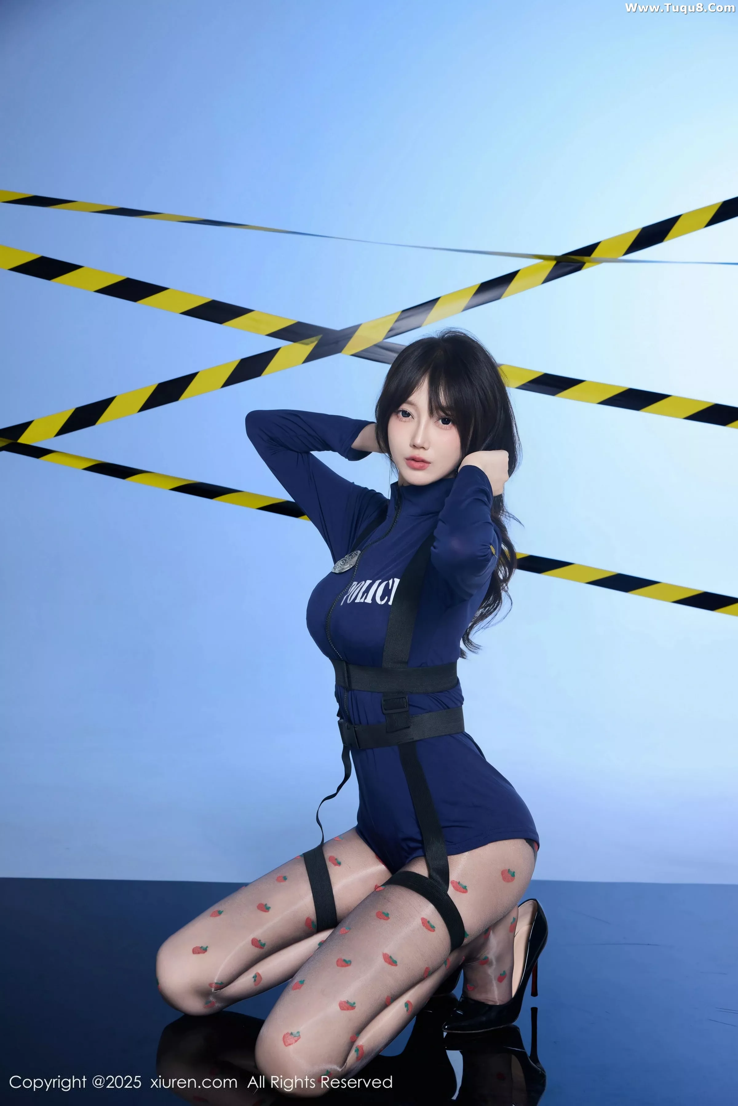 玥儿玥  [XiuRen]高清写真图 2025.07.14 No.10544 玥儿玥er 蓝色制服第1张图片