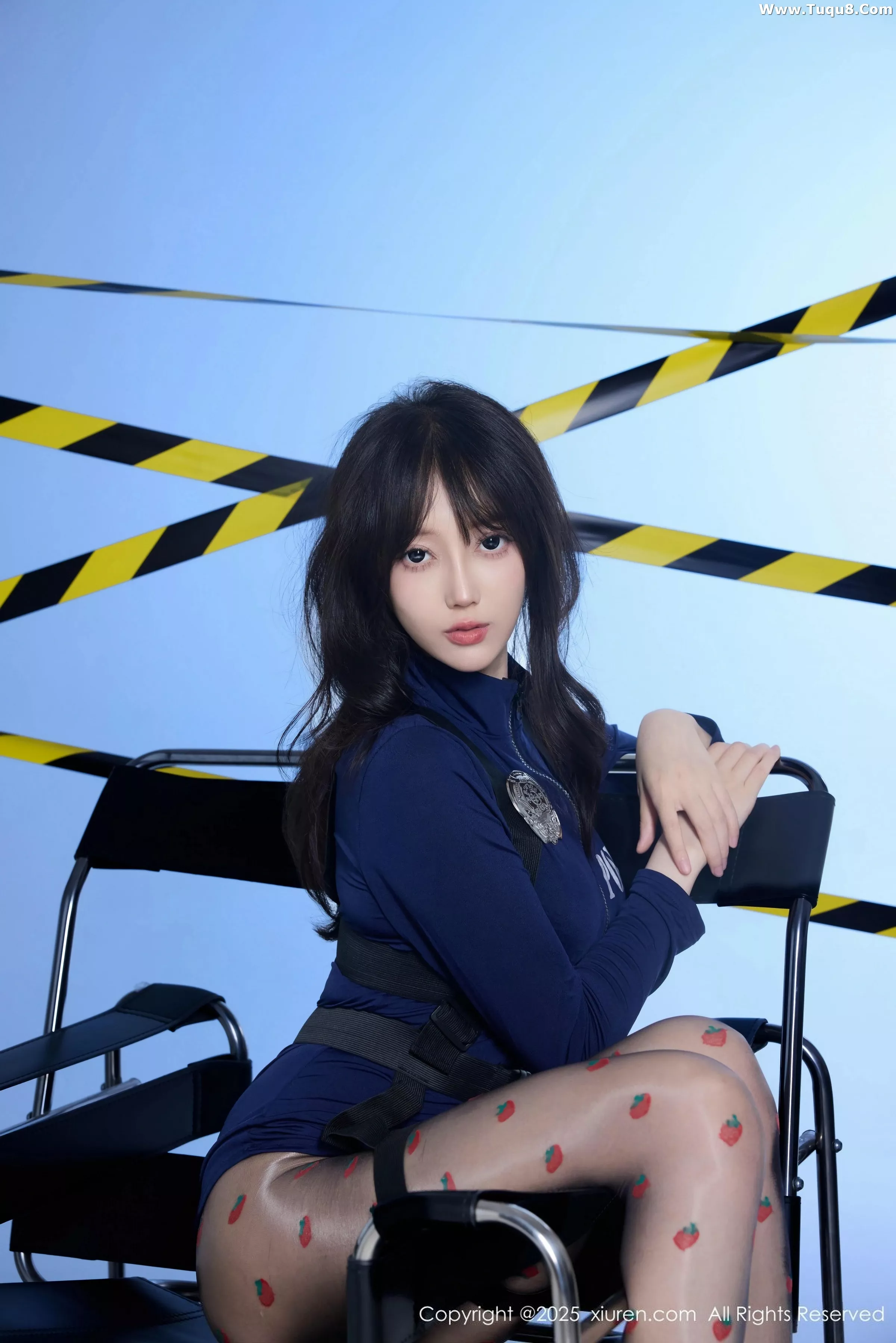 玥儿玥  [XiuRen]高清写真图 2025.07.14 No.10544 玥儿玥er 蓝色制服第15张图片