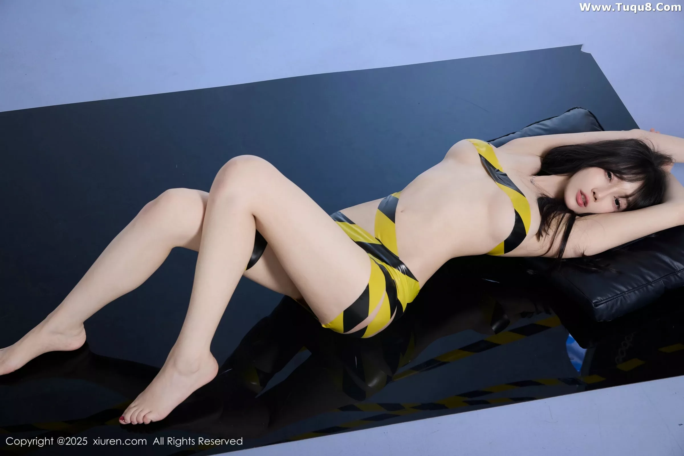 玥儿玥  [XiuRen]高清写真图 2025.07.14 No.10544 玥儿玥er 蓝色制服第51张图片