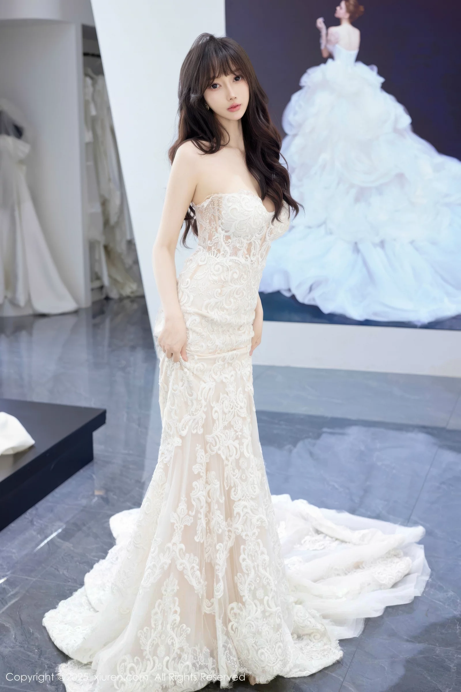 玥儿玥  [XiuRen]高清写真图 2025.08.18 No.10663 玥儿玥er 白色婚纱第7张图片