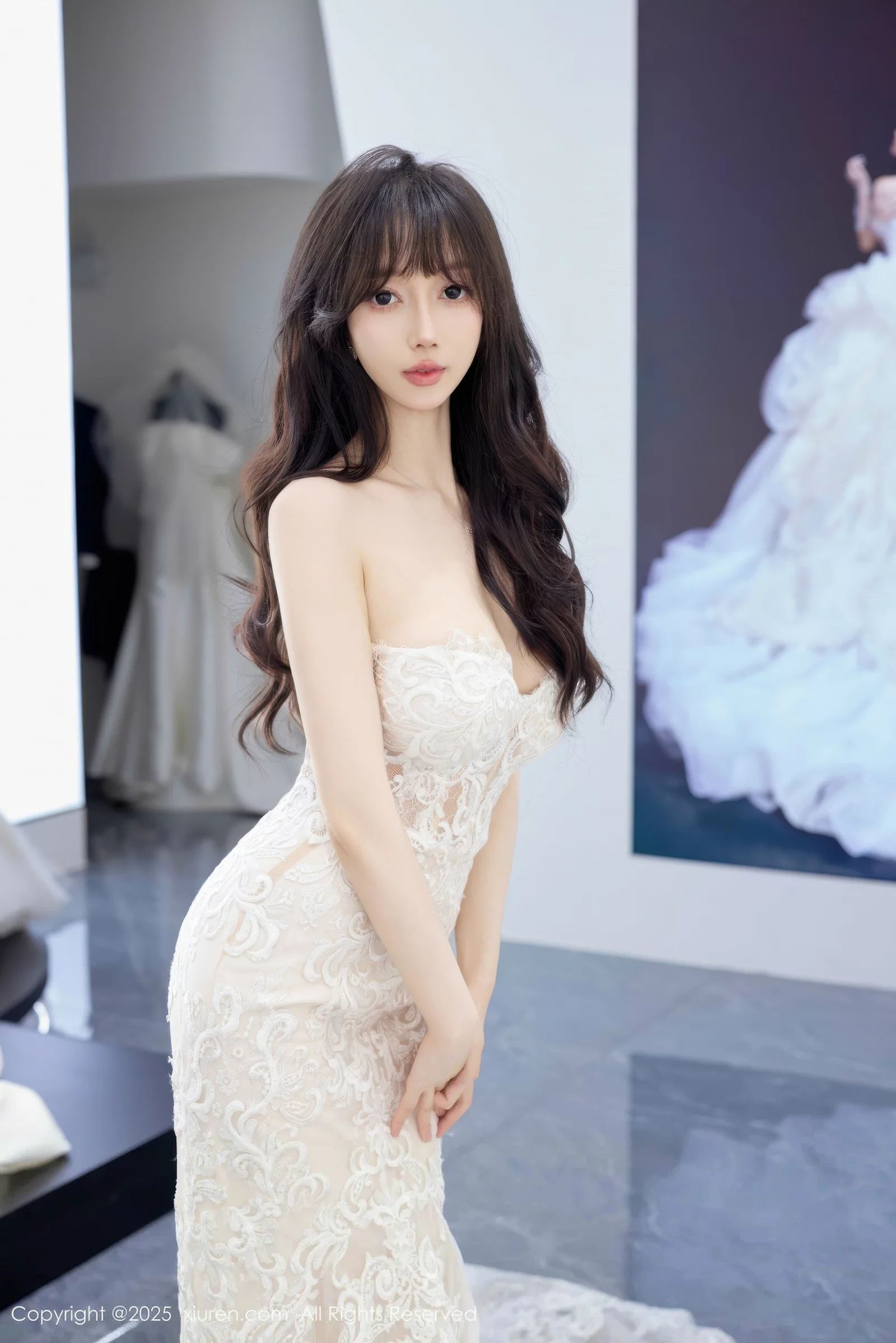 玥儿玥  [XiuRen]高清写真图 2025.08.18 No.10663 玥儿玥er 白色婚纱第8张图片