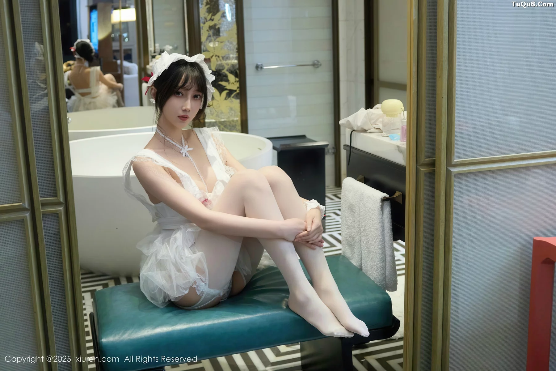 玥儿玥  [XiuRen]高清写真图 2025.09.29 No.10827 玥儿玥er 萝莉女仆第18张图片