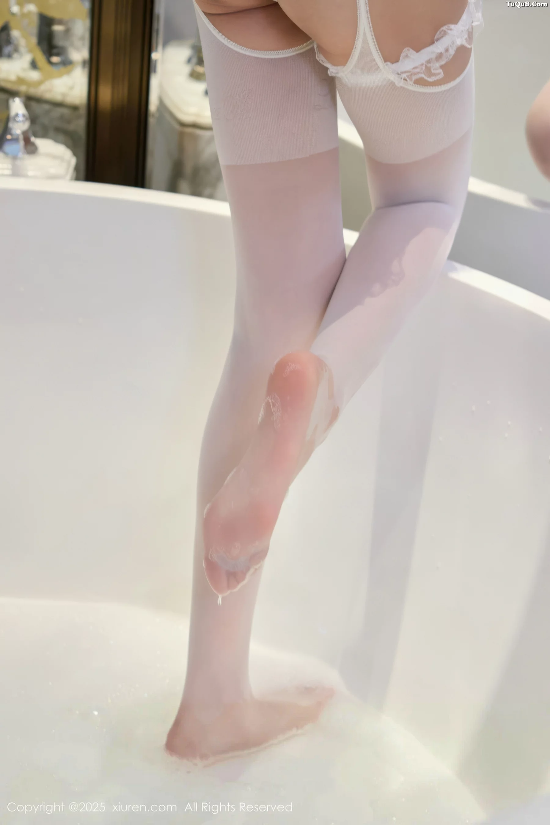 玥儿玥  [XiuRen]高清写真图 2025.09.29 No.10827 玥儿玥er 萝莉女仆第38张图片