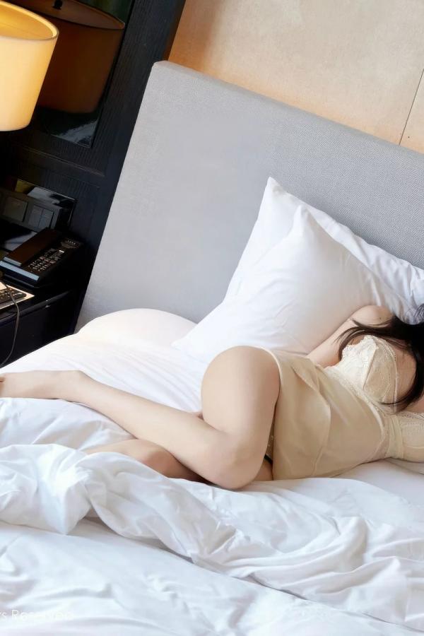 玥儿玥  [XiuRen]高清写真图 2025.10.13 No.10862 玥儿玥er 黑色网袜第45张图片