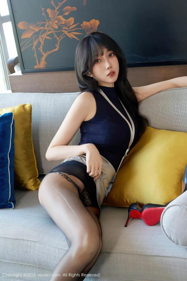 玥儿玥  [XiuRen]高清写真图 2025.10.20 No.10890 玥儿玥er 上海旅拍第30张图片