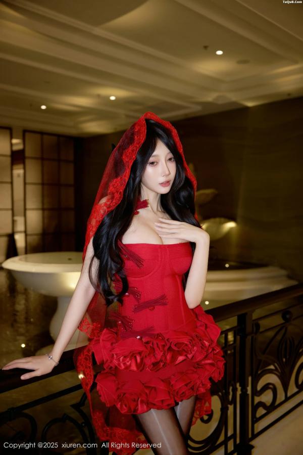 玥儿玥  [XiuRen]高清写真图 2025.12.22 No.11136 玥儿玥er 圣诞主题第29张图片