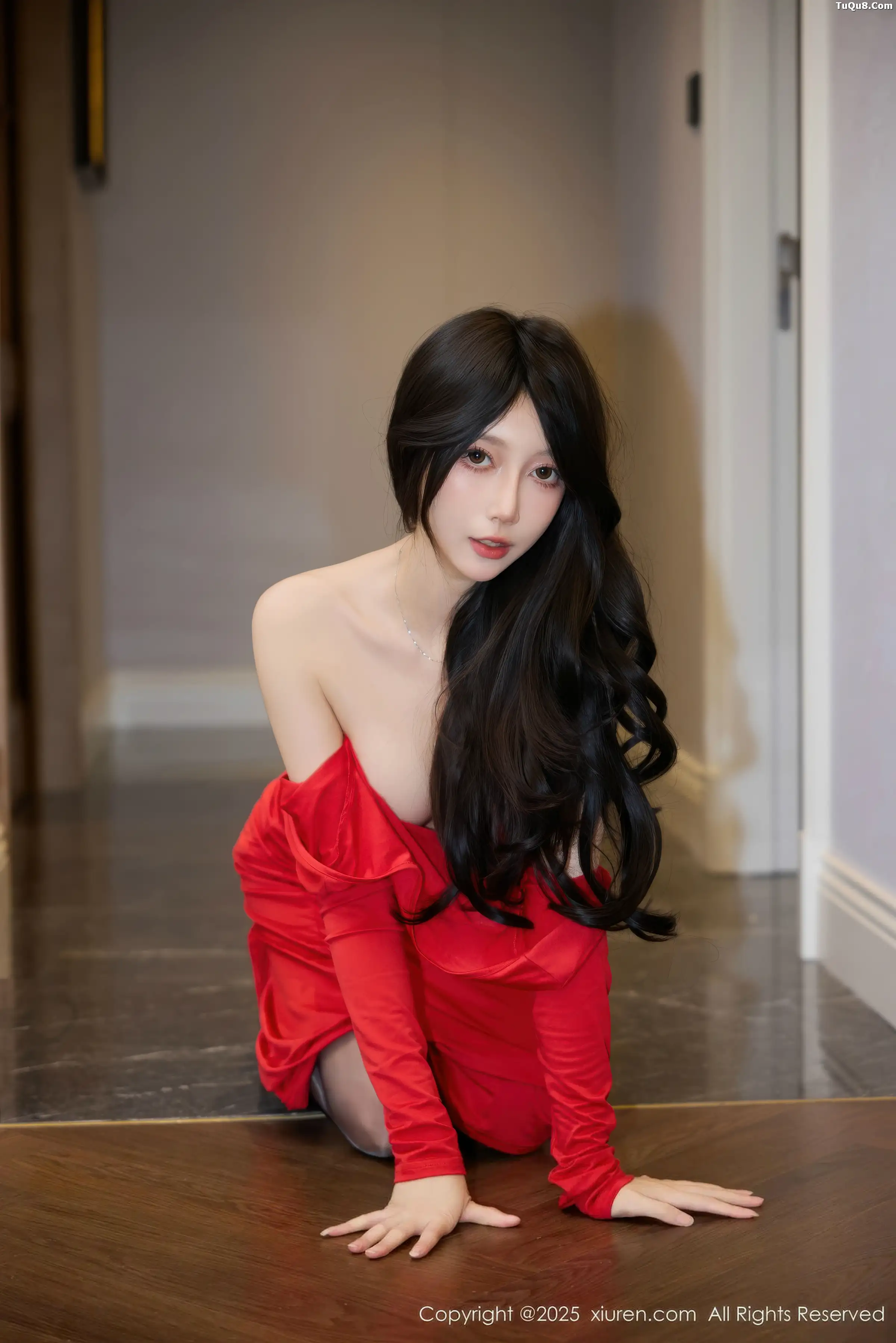 玥儿玥  [XiuRen]高清写真图 2025.12.29 No.11169 玥儿玥er 超薄黑丝第28张图片