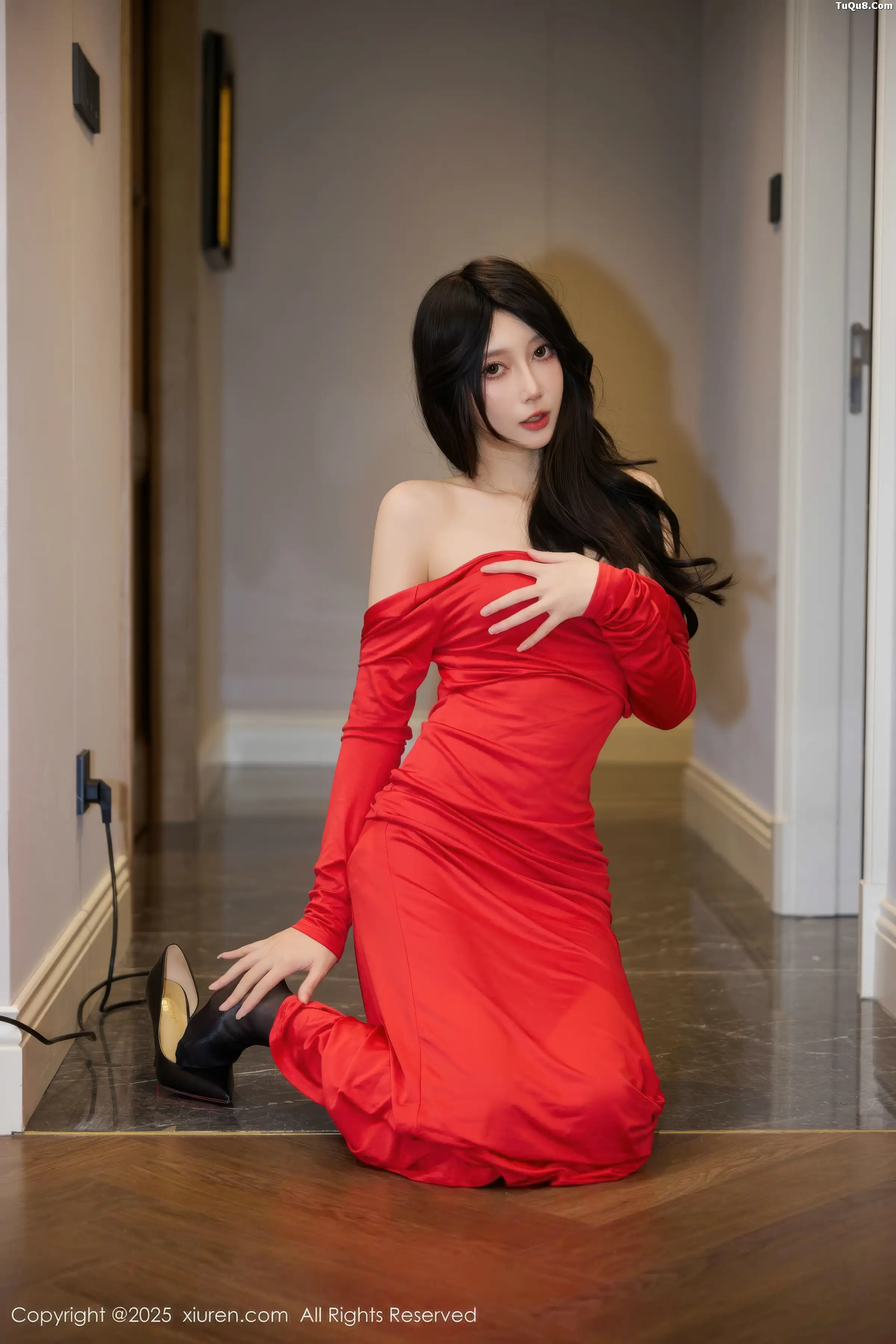 玥儿玥  [XiuRen]高清写真图 2025.12.29 No.11169 玥儿玥er 超薄黑丝第29张图片