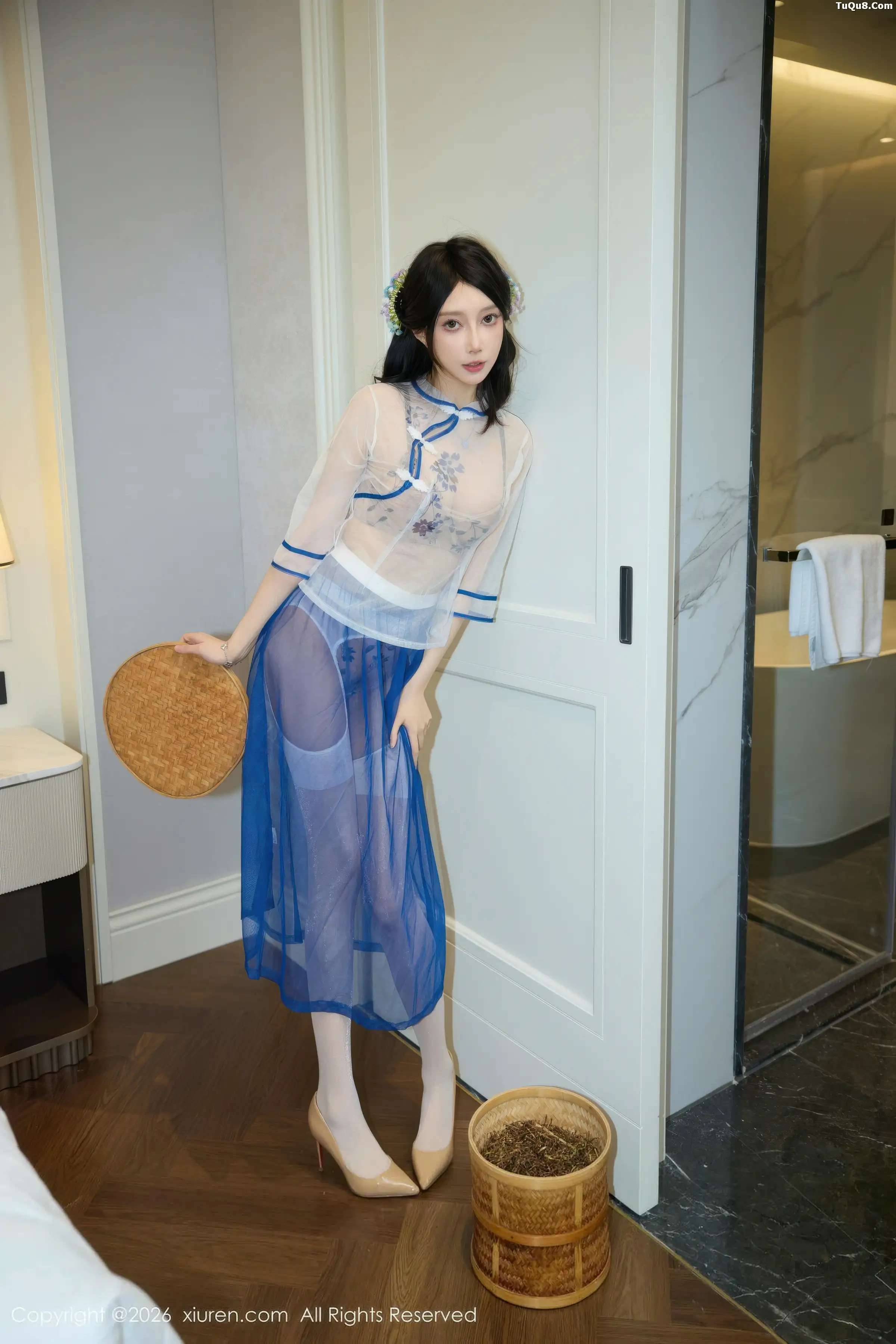 玥儿玥  [XiuRen]高清写真图 2026.01.05 No.11194 玥儿玥er 性感浅色内衣第7张图片