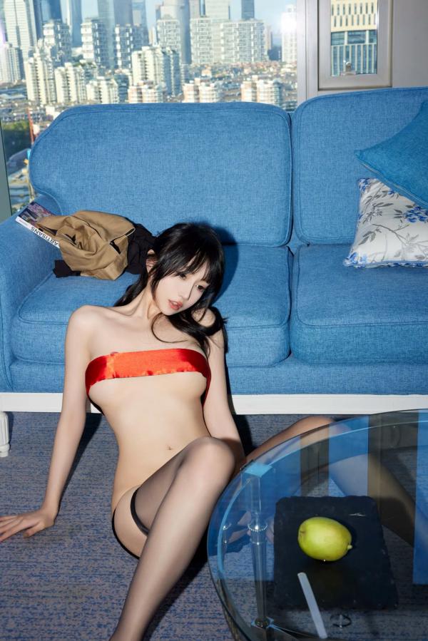 玥儿玥   玥儿玥 - 职场制服诱惑与大尺度私房黑丝美腿写真 [82P]第69张图片