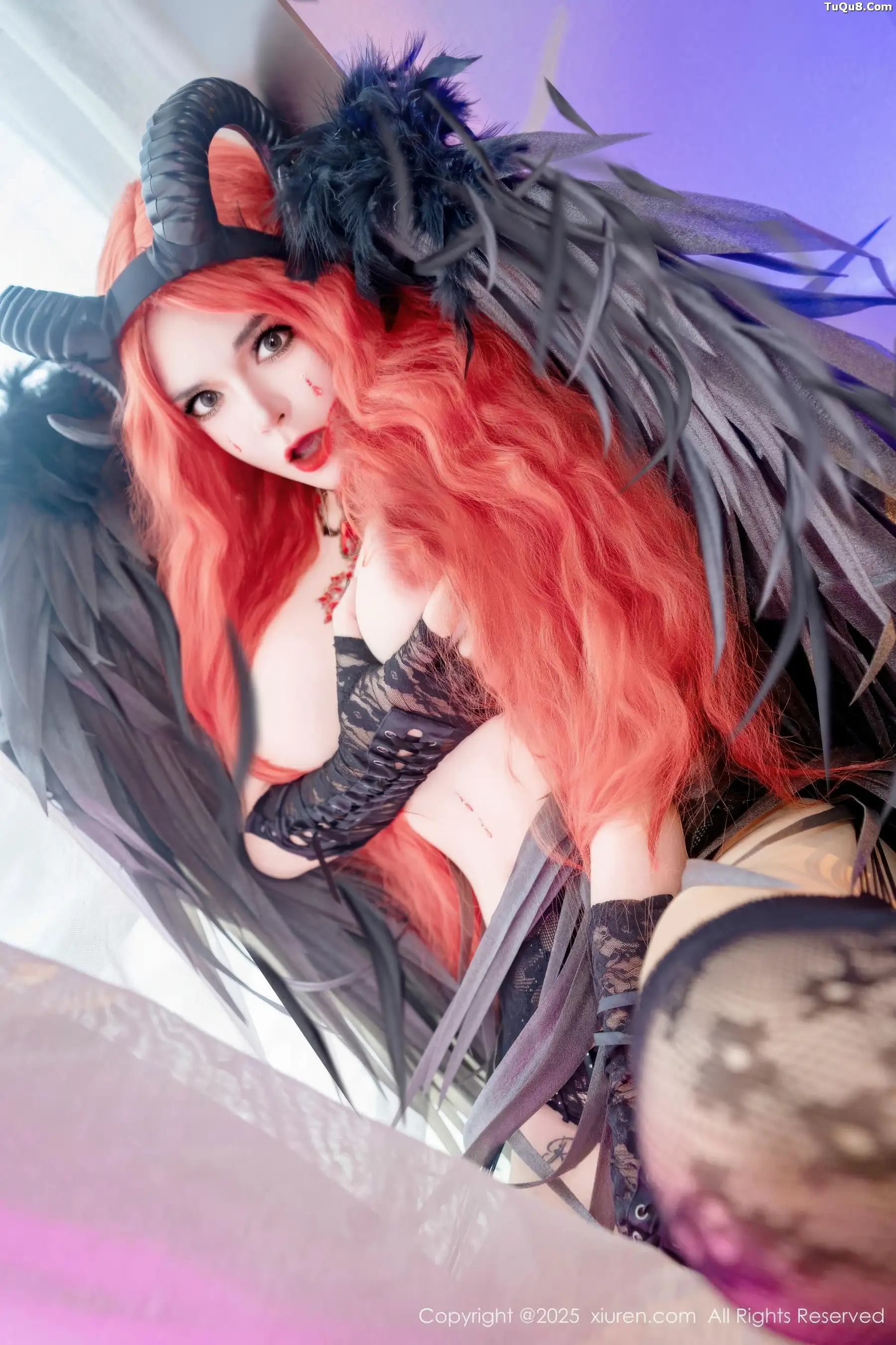 伊丽莎有点白  [XiuRen]高清写真图 2025.11.17 No.10994 伊丽莎有点白 蕾丝情趣内衣第40张图片