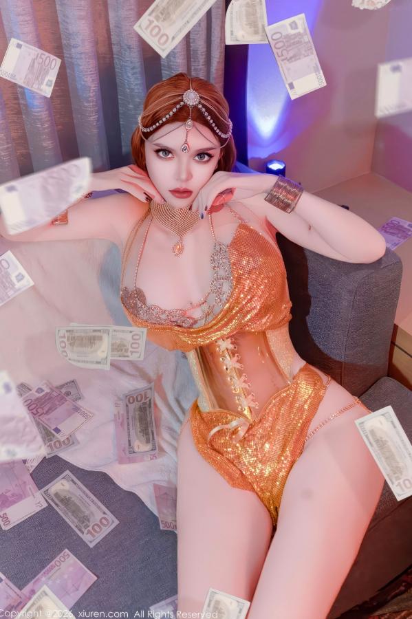 伊丽莎有点白  XiuRen秀人网 11224 伊丽莎有点白 珍珠情趣内衣与金色吊带 奢华私房性感诱惑写真第39张图片