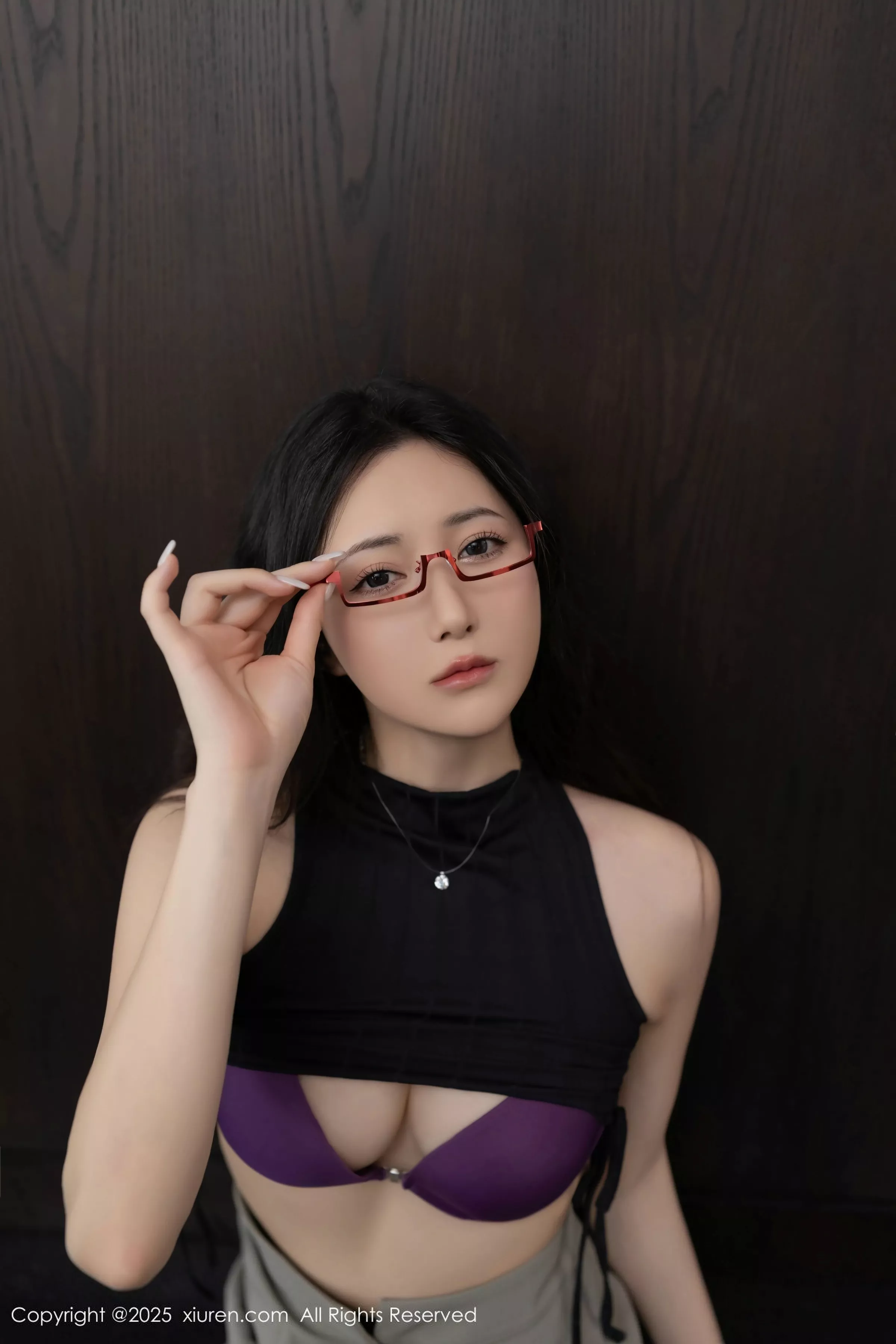 鱼子酱fish  [XiuRen]高清写真图 2025.04.30 No.10231 鱼子酱Fish 印尼旅拍第34张图片