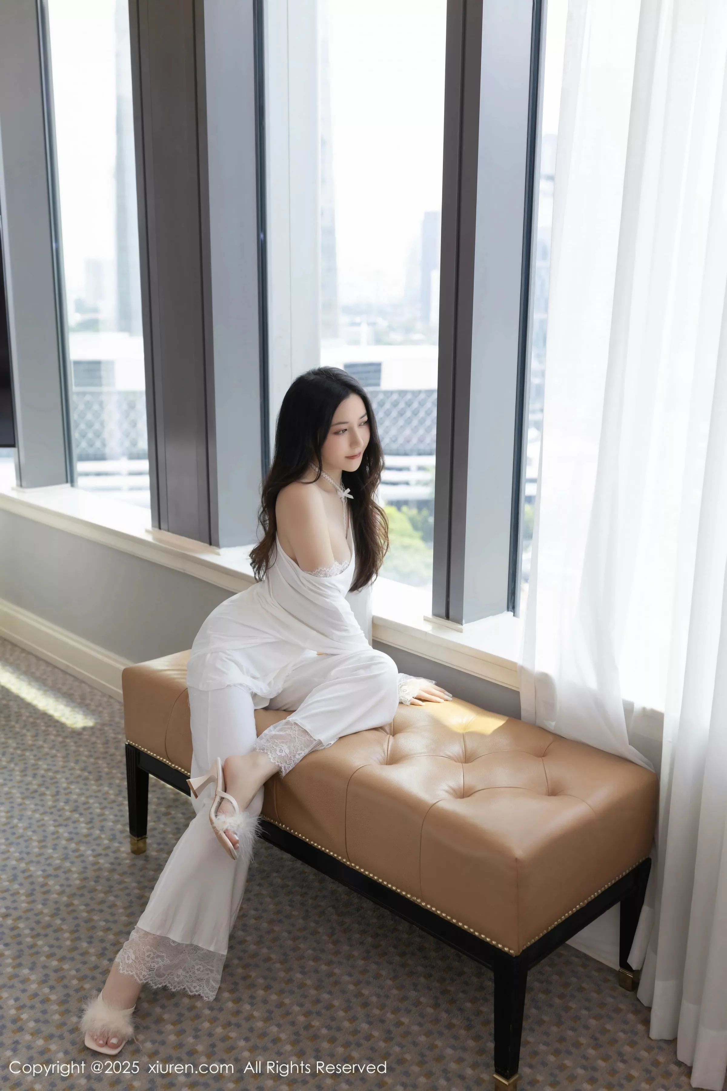 鱼子酱fish  [XiuRen]高清写真图 2025.06.20 No.10445 鱼子酱Fish 印尼旅拍第11张图片