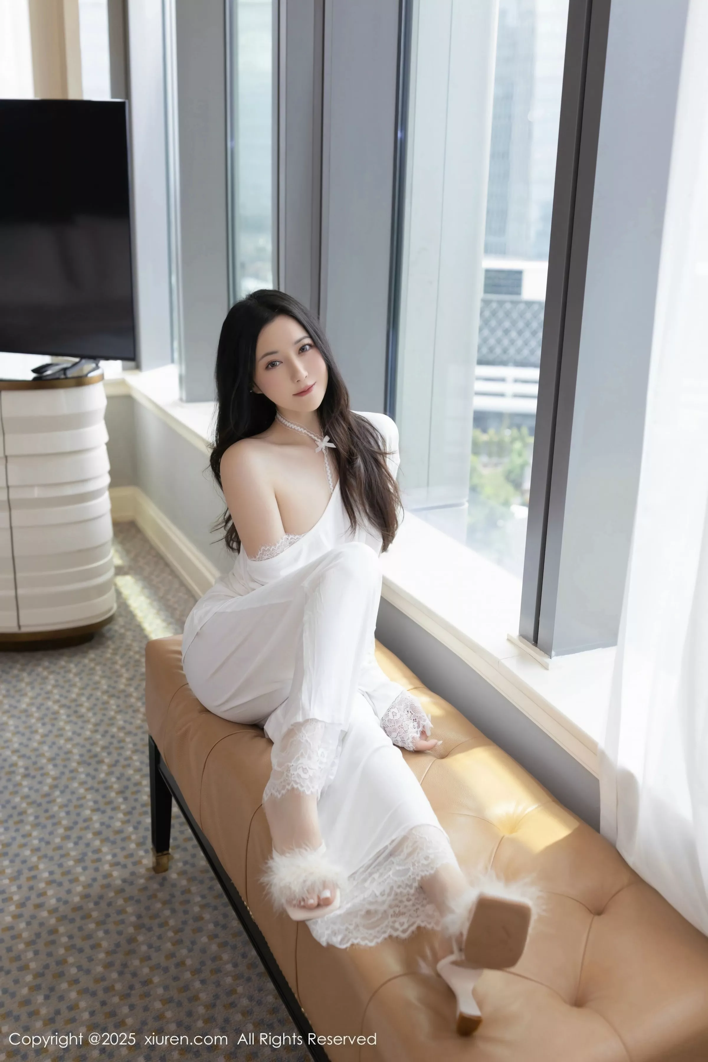 鱼子酱fish  [XiuRen]高清写真图 2025.06.20 No.10445 鱼子酱Fish 印尼旅拍第13张图片