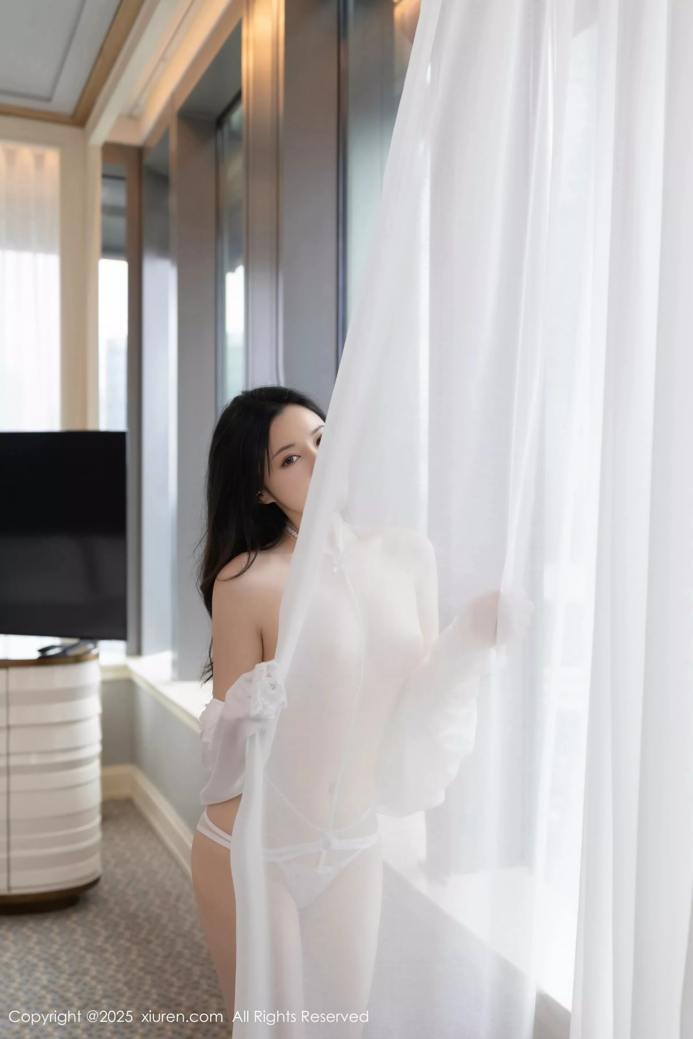 鱼子酱fish  [XiuRen]高清写真图 2025.06.20 No.10445 鱼子酱Fish 印尼旅拍第52张图片