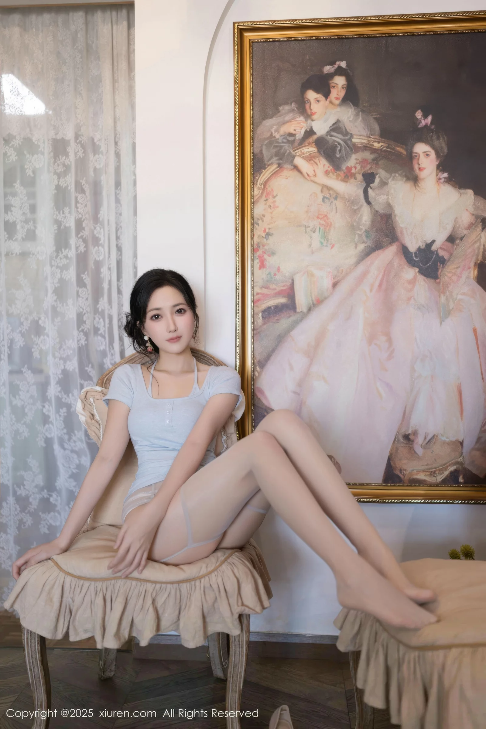 鱼子酱fish  [XiuRen]高清写真图 2025.08.15 No.10656 鱼子酱Fish 肉色丝袜第26张图片
