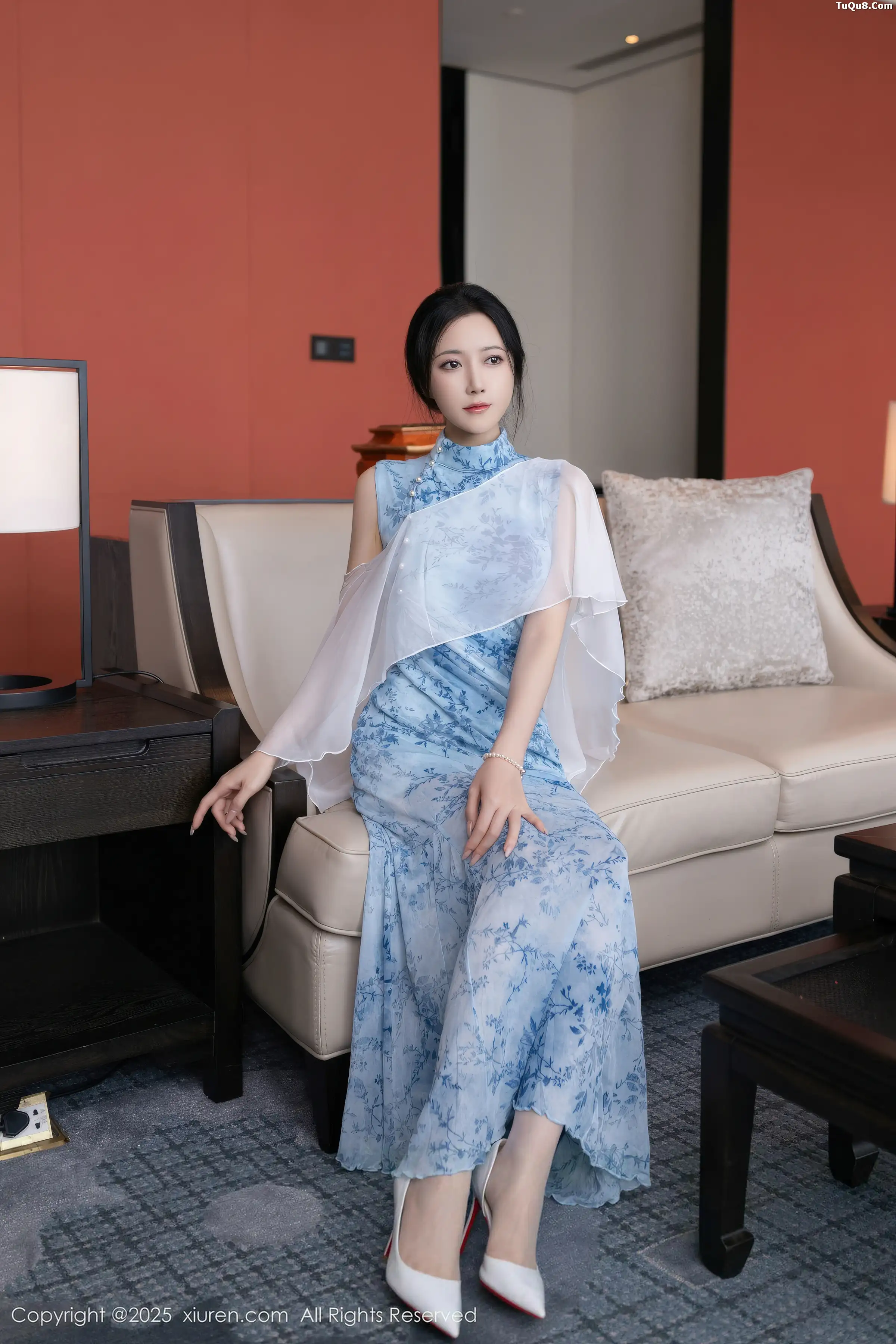 鱼子酱fish  [XiuRen]高清写真图 2025.12.19 No.11133 鱼子酱Fish 蕾丝内衣第1张图片