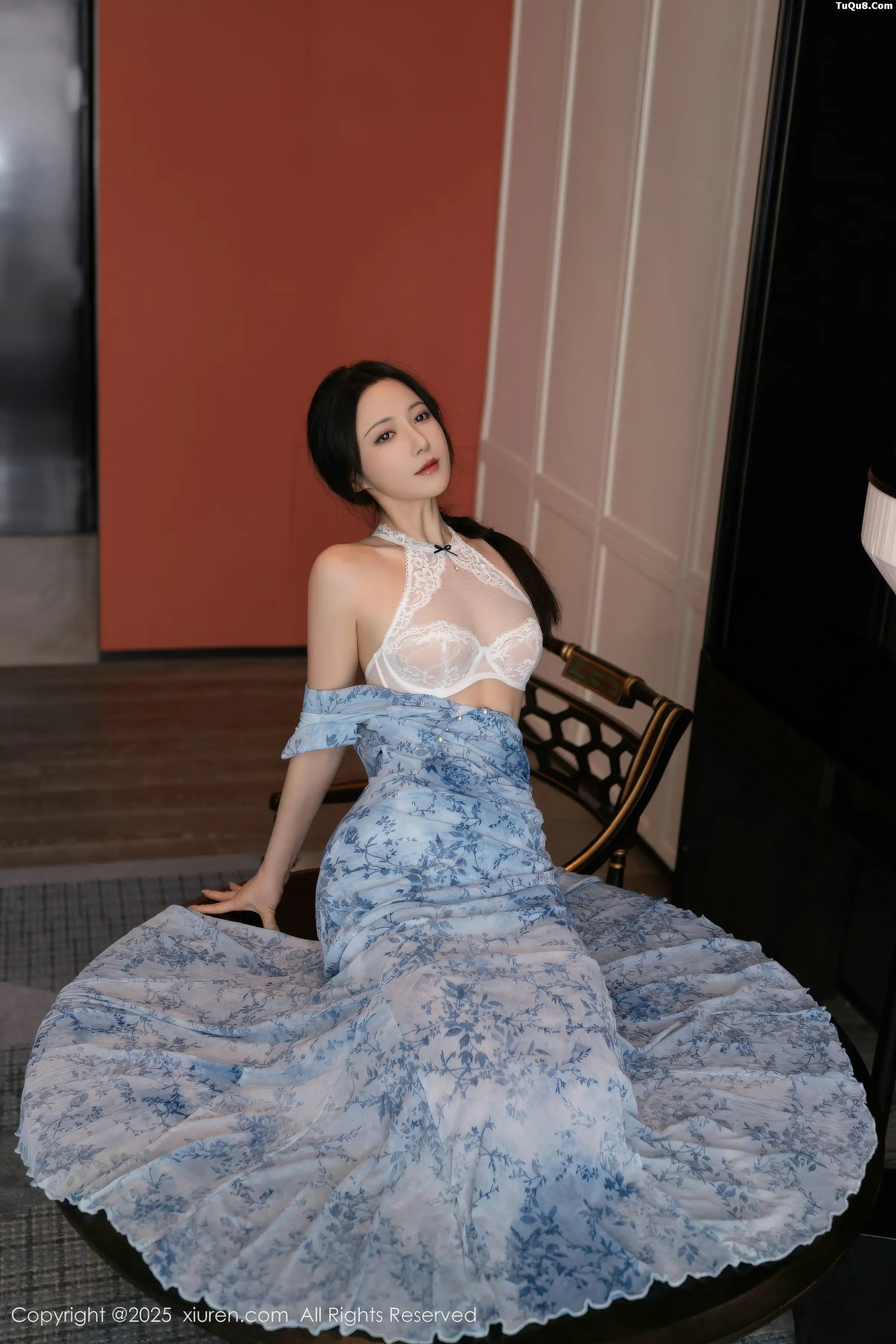 鱼子酱fish  [XiuRen]高清写真图 2025.12.19 No.11133 鱼子酱Fish 蕾丝内衣第38张图片