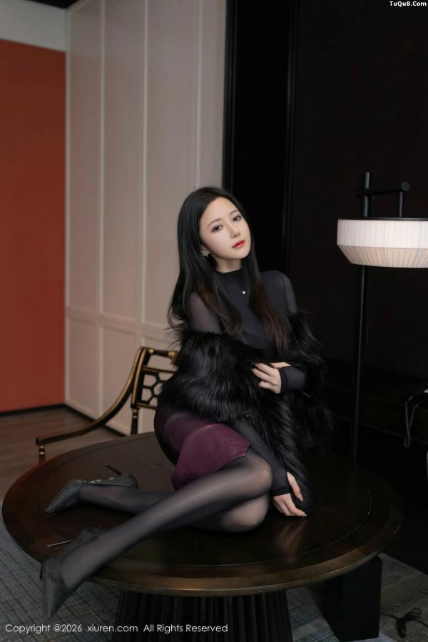 鱼子酱fish  [XiuRen]高清写真图 2026.01.16 No.11245 鱼子酱Fish 连体黑丝第9张图片