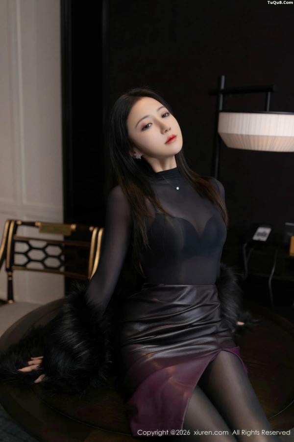 鱼子酱fish  [XiuRen]高清写真图 2026.01.16 No.11245 鱼子酱Fish 连体黑丝第10张图片