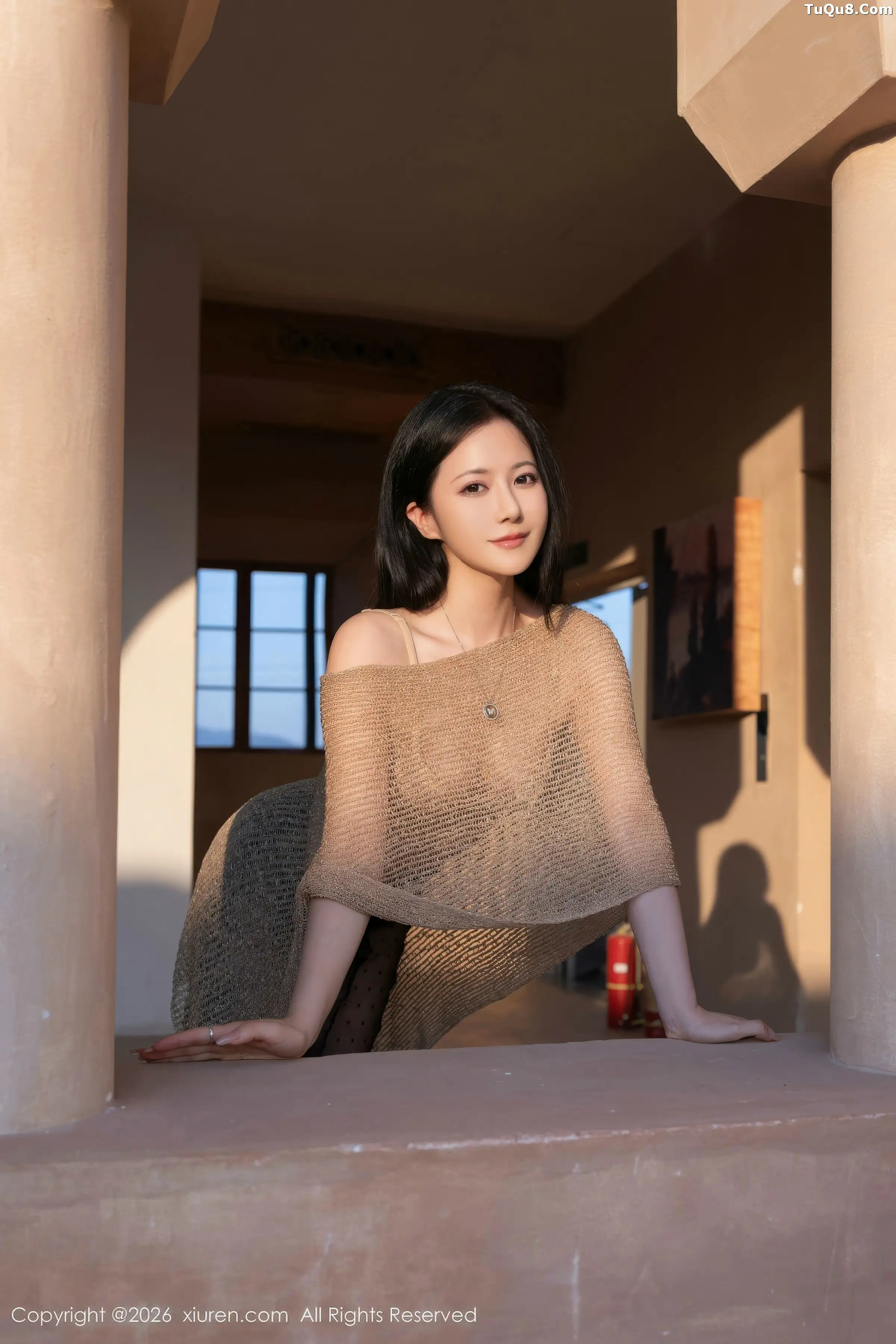 鱼子酱fish  [XiuRen]高清写真图 2026.01.09 No.11217 鱼子酱Fish 肉色内衣第11张图片