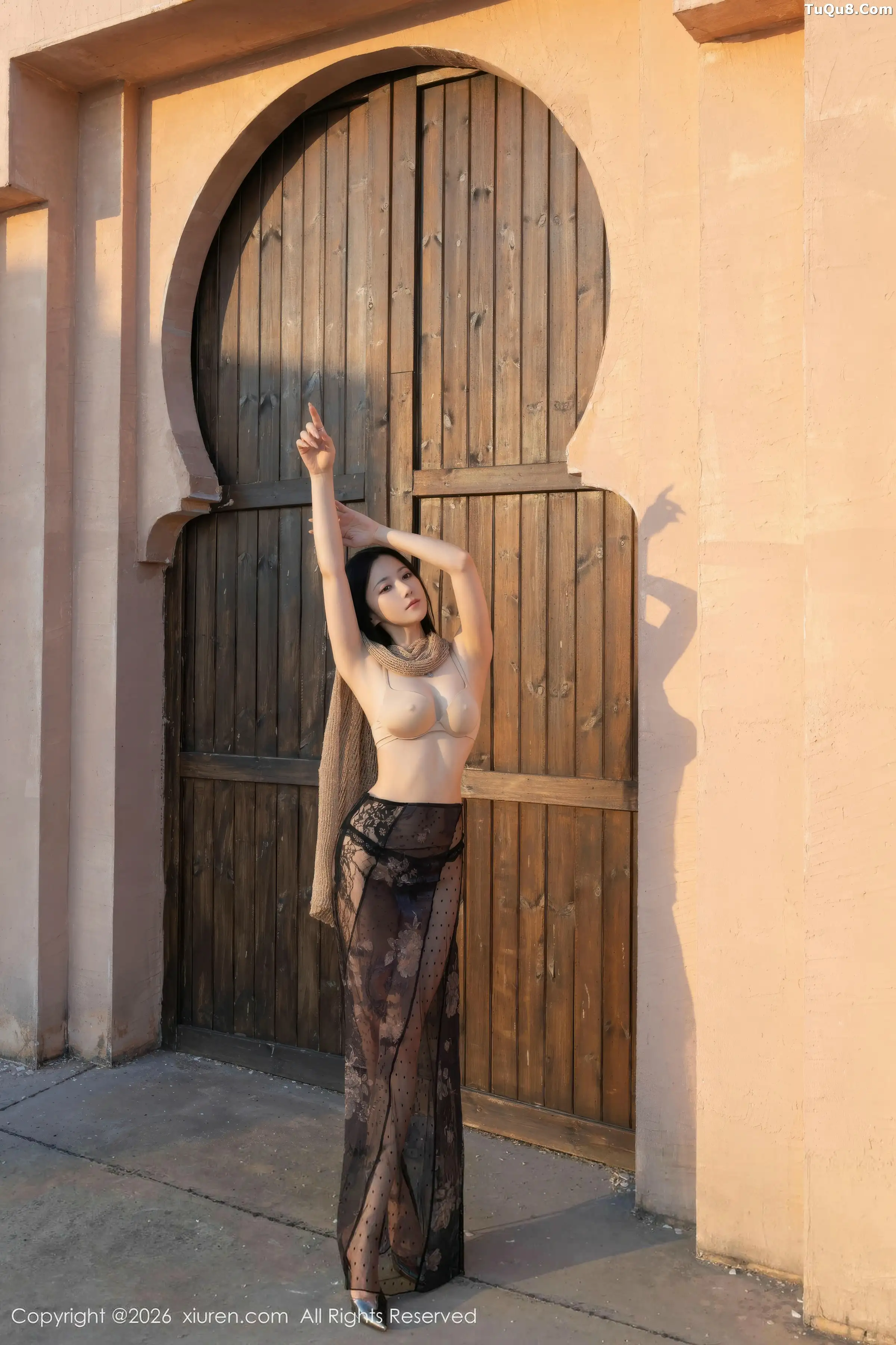 鱼子酱fish  [XiuRen]高清写真图 2026.01.09 No.11217 鱼子酱Fish 肉色内衣第15张图片