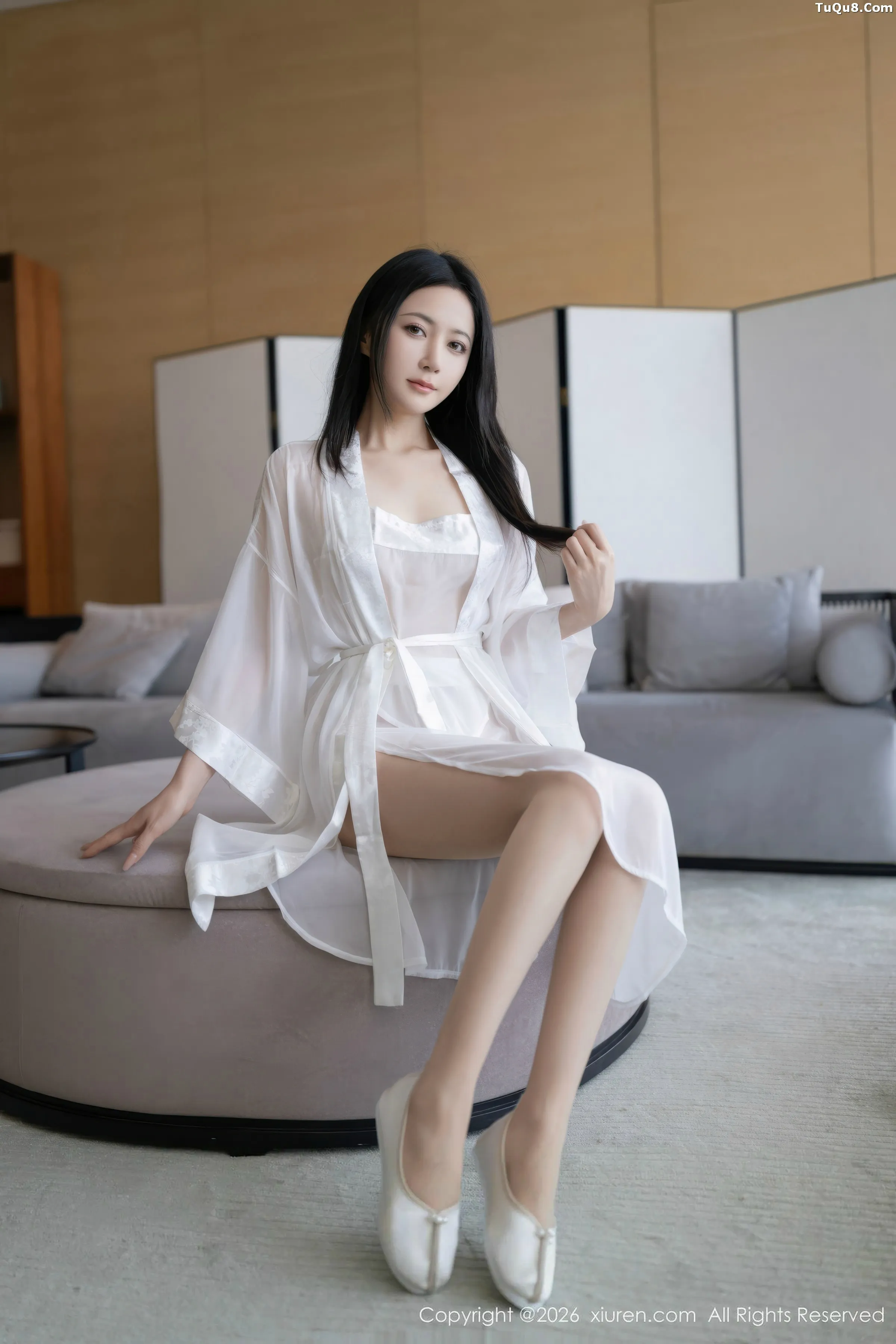 鱼子酱fish  [XiuRen]高清写真图 2026.01.23 No.11275 鱼子酱Fish 浴室场景第4张图片