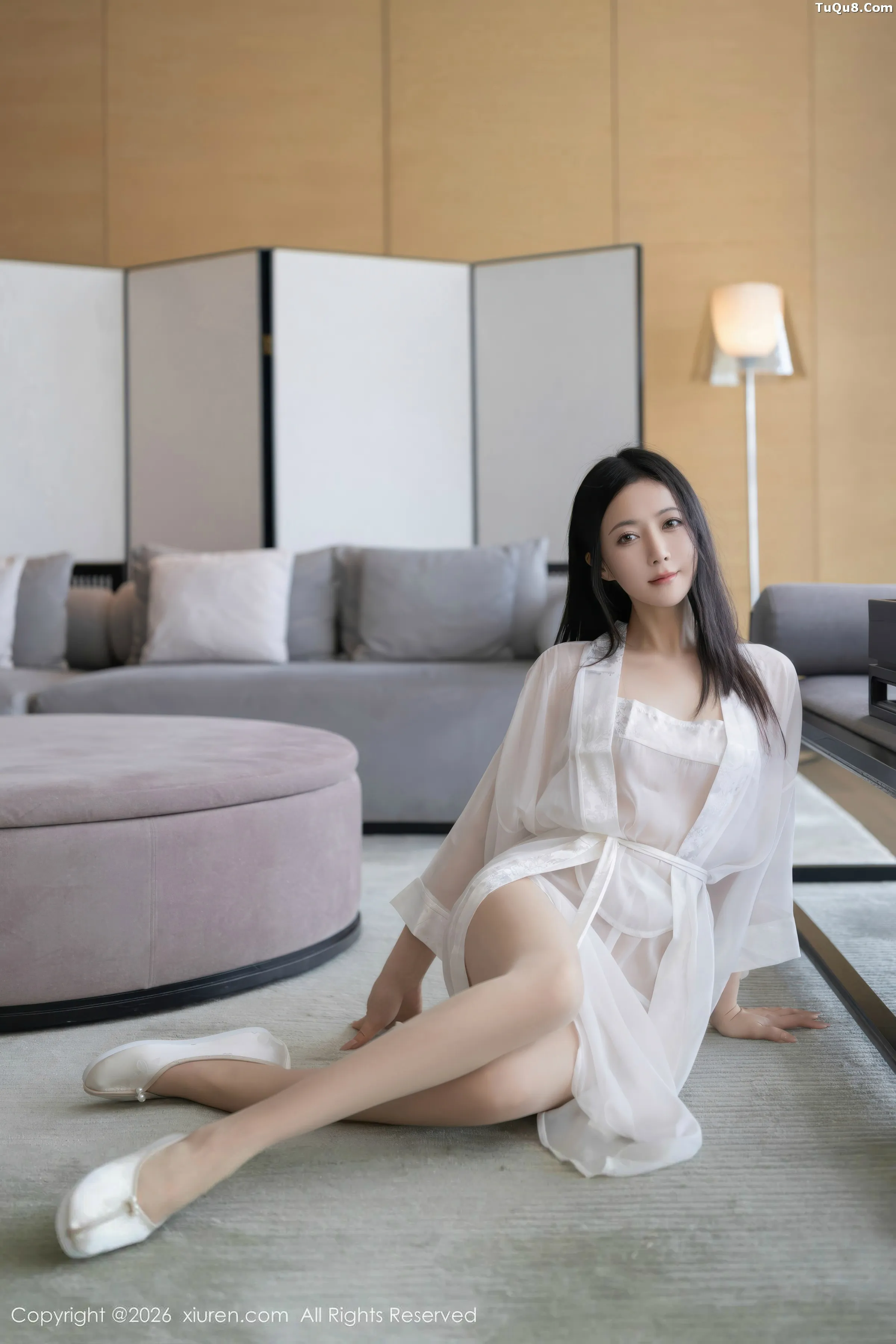 鱼子酱fish  [XiuRen]高清写真图 2026.01.23 No.11275 鱼子酱Fish 浴室场景第7张图片