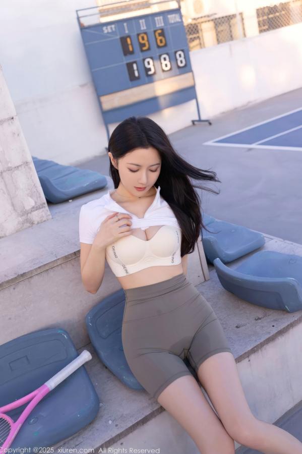鱼子酱fish  XiuRen秀人网-11106-鱼子酱Fish-网球场阳光运动风写真 极品白嫩女神性感诱惑第40张图片