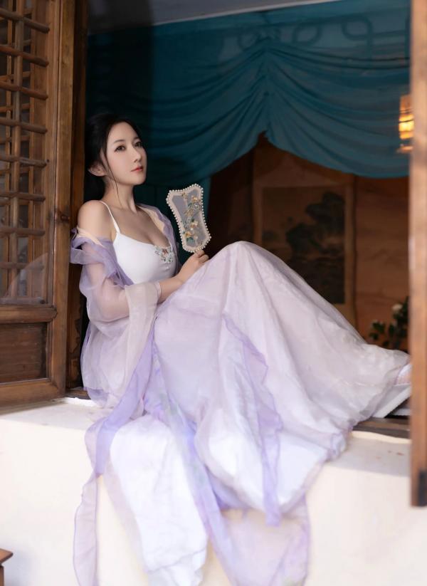 鱼子酱fish   鱼子酱Fish 蝴蝶：轻纱古风私房写真，竹影下的清冷气质与大尺度诱惑第119张图片