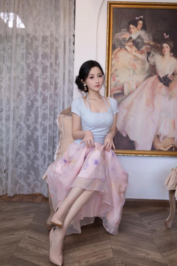 鱼子酱fish   [XR] 鱼子酱Fish 森系私房照，绝美气质与复古风情，精致容颜与曼妙身材的极致演绎 [120P]第4张图片
