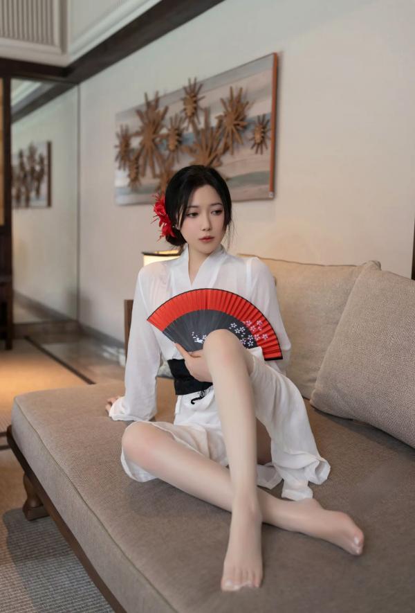 鱼子酱fish   [XR] 鱼子酱Fish 寂，极致日系和风私房，浴缸前的曼妙身姿与彼岸花纹身，清冷性感诱惑大赏[122P]第4张图片