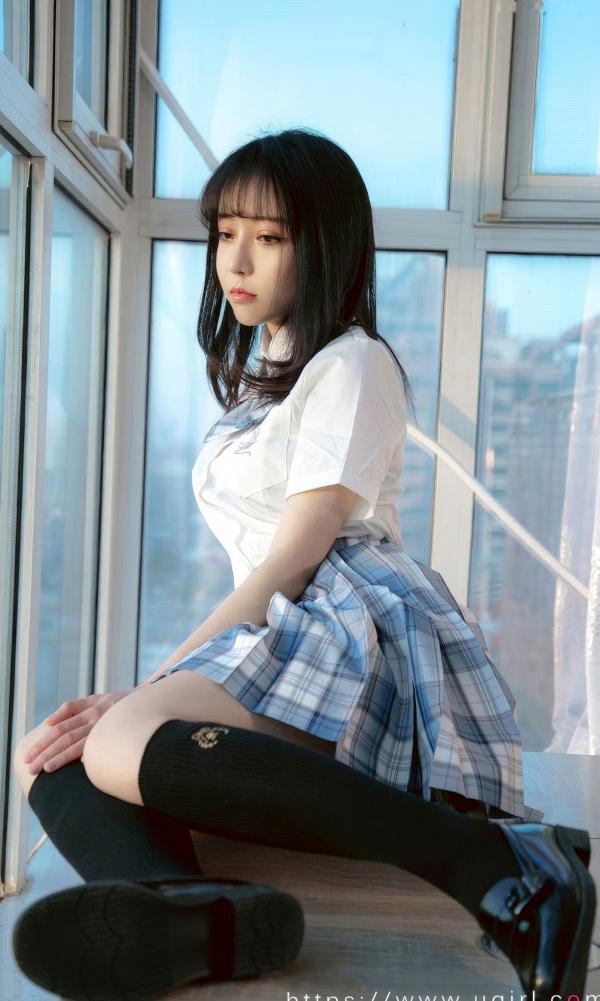 白亦Ada   UGirlsApp尤果圈爱尤物-2929-白亦ADA-《香色格子裙》JK制服清新校园风拍摄第9张图片