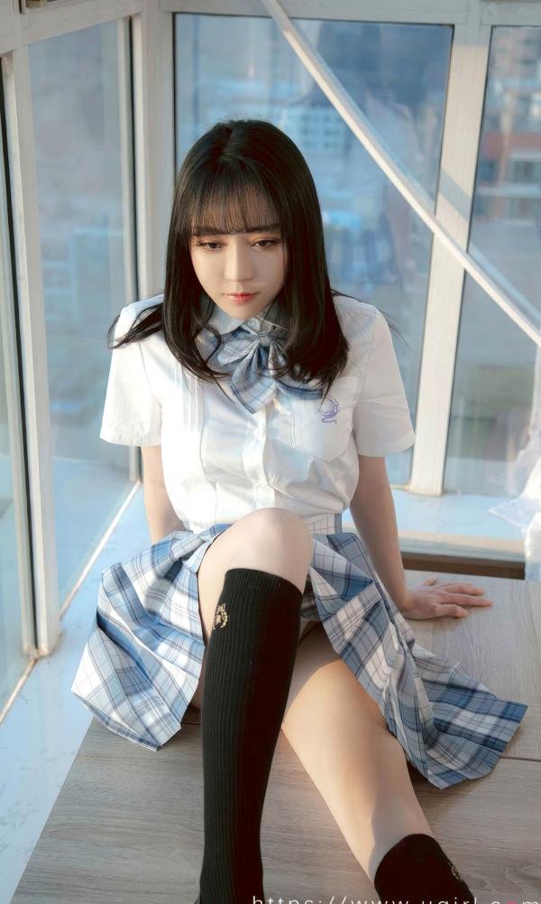 白亦Ada   UGirlsApp尤果圈爱尤物-2929-白亦ADA-《香色格子裙》JK制服清新校园风拍摄第12张图片