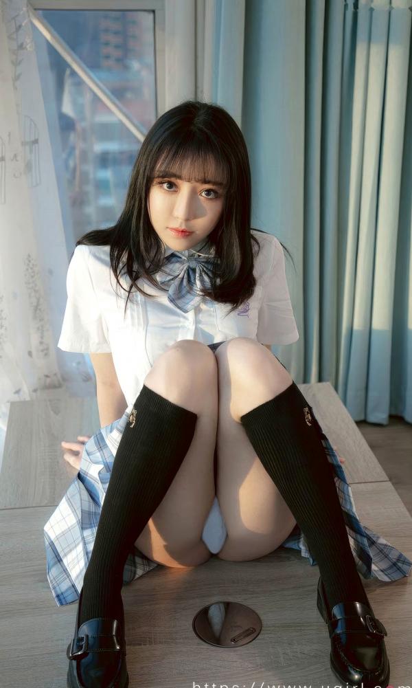 白亦Ada   UGirlsApp尤果圈爱尤物-2929-白亦ADA-《香色格子裙》JK制服清新校园风拍摄第17张图片
