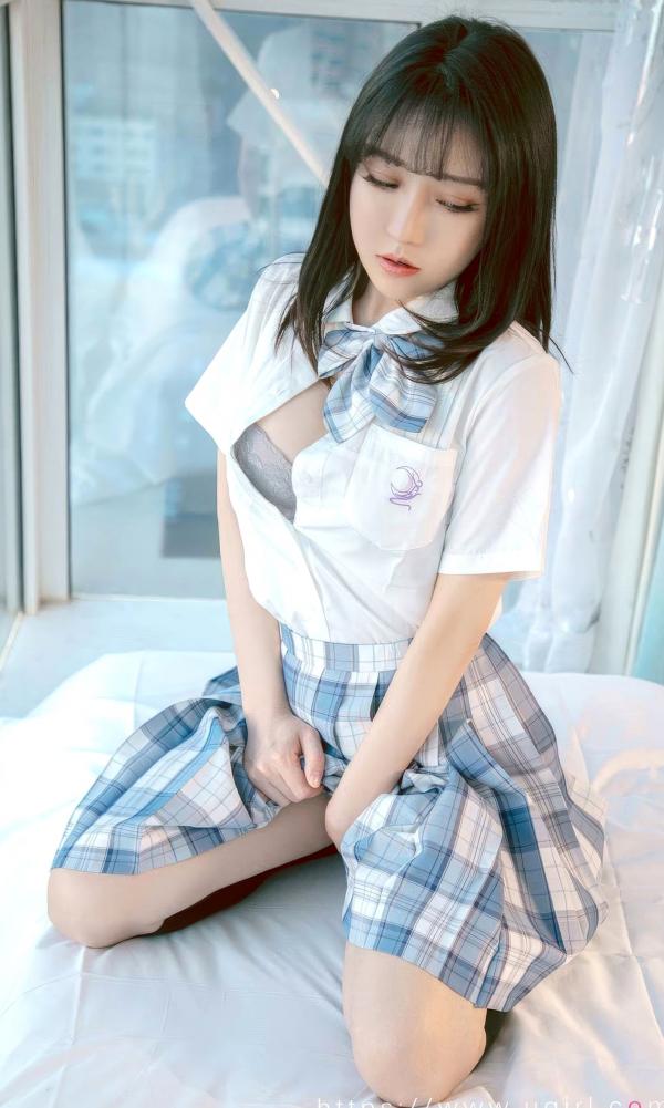 白亦Ada   UGirlsApp尤果圈爱尤物-2929-白亦ADA-《香色格子裙》JK制服清新校园风拍摄第33张图片