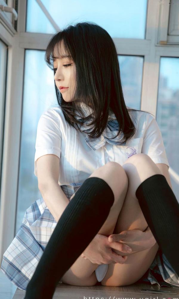 白亦Ada   UGirlsApp尤果圈爱尤物-2929-白亦ADA-《香色格子裙》JK制服清新校园风拍摄第35张图片