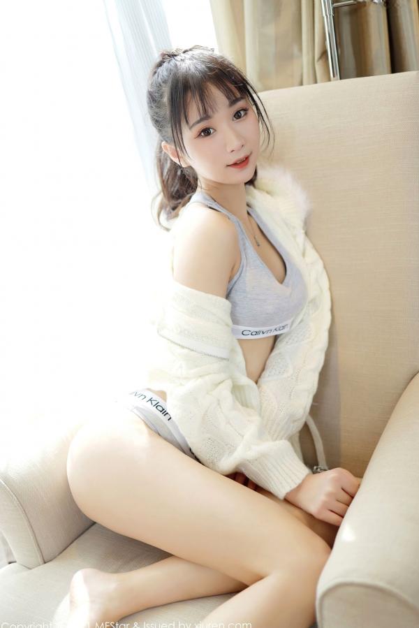 小果冻儿jelly   MFStar模范学院-467-小果冻儿Jelly-居家沙发慵懒运动风-清纯少女感气质私房写真第2张图片
