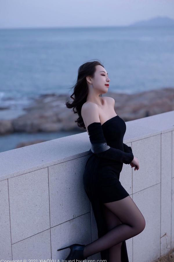 郑颖姗   XiaoYu语画界-580-郑颖姗-青岛酒店旅拍-超薄黑丝裤袜-修身长裙冷艳写真-2021.07.28第7张图片