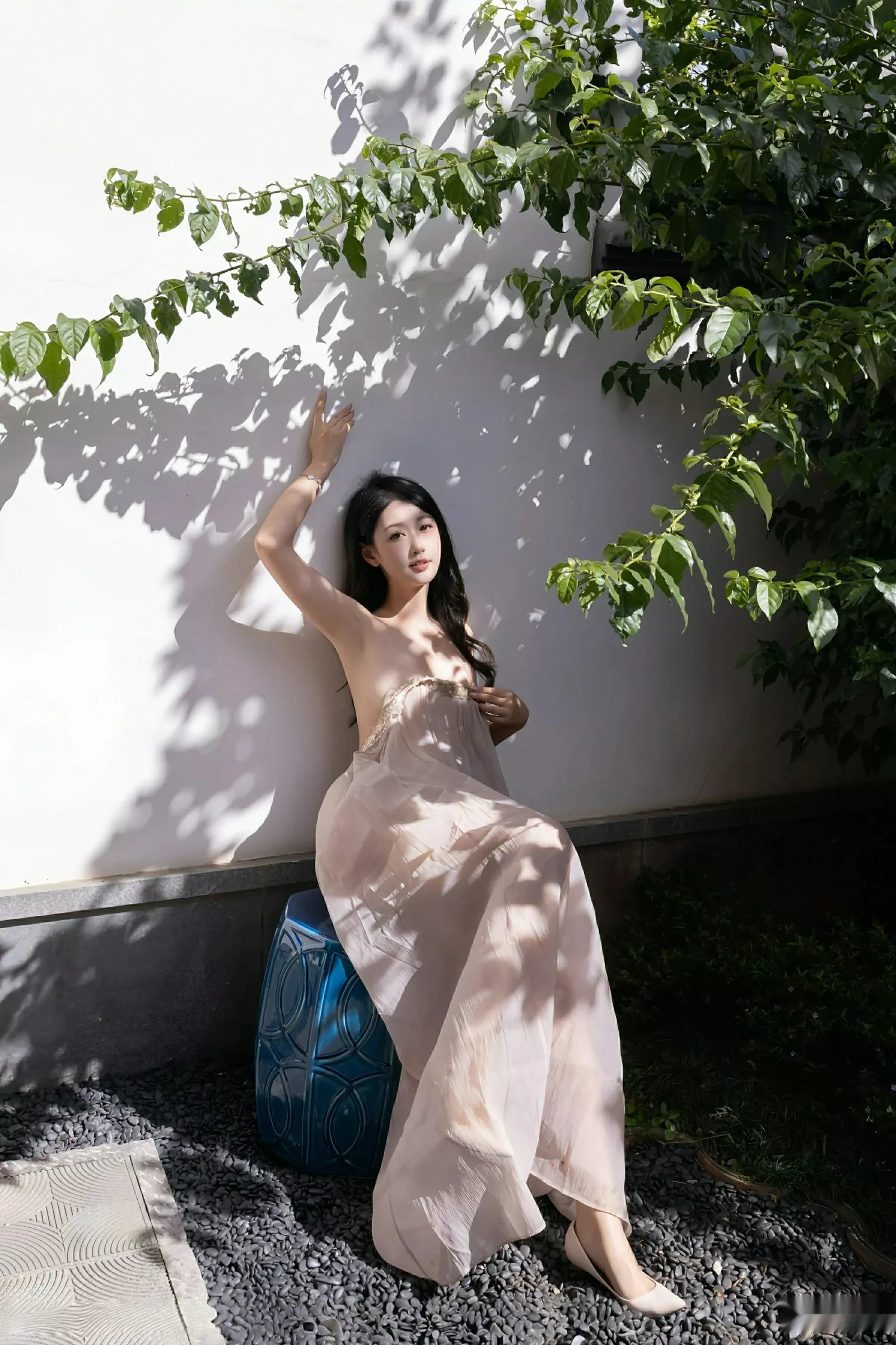 唐安琪  [XiuRen]高清写真图 2025.08.04 No.10619 唐安琪 浅色薄纱第45张图片