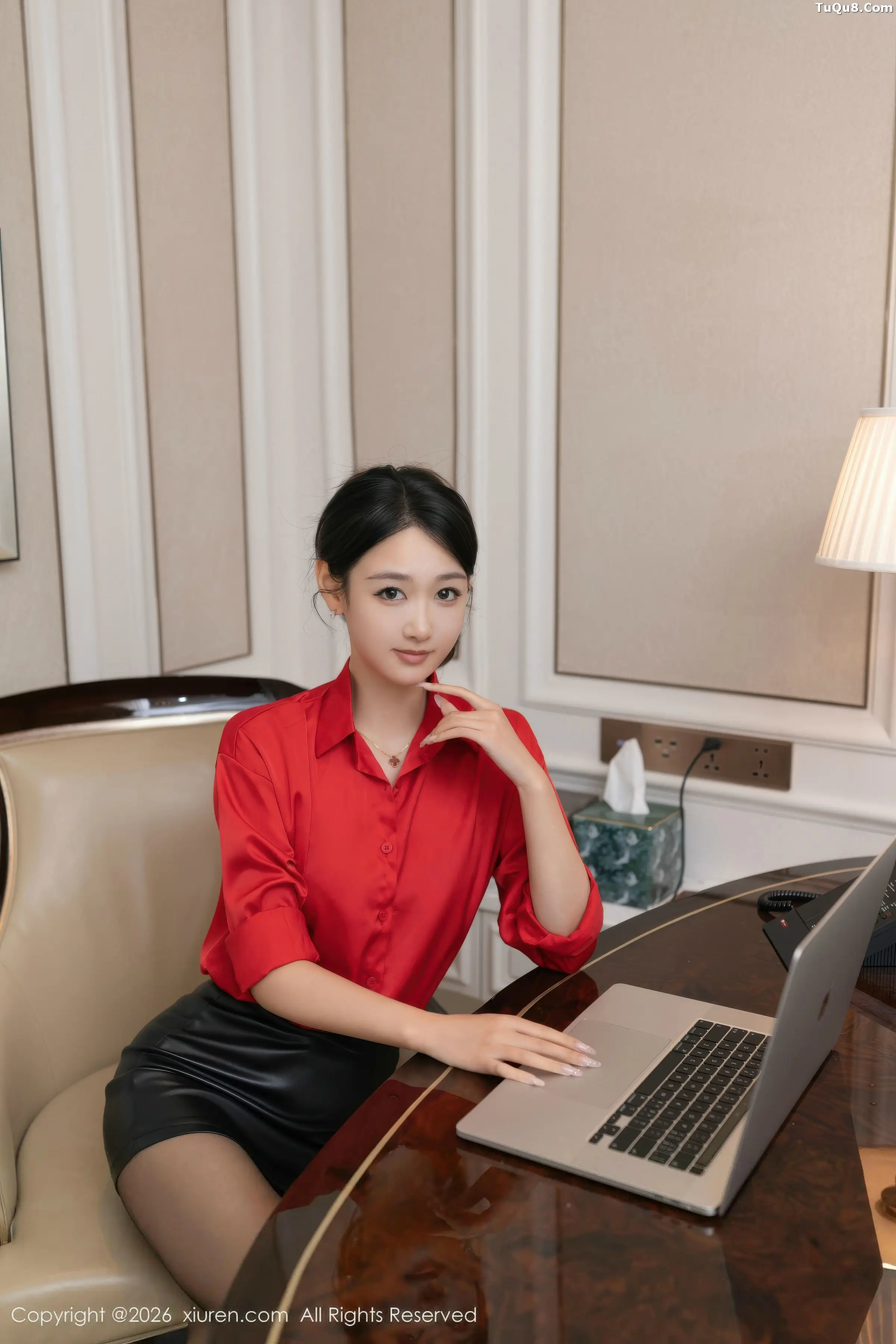 唐安琪  [XiuRen]高清写真图 2026.01.19 No.11249 唐安琪 超薄黑丝第1张图片