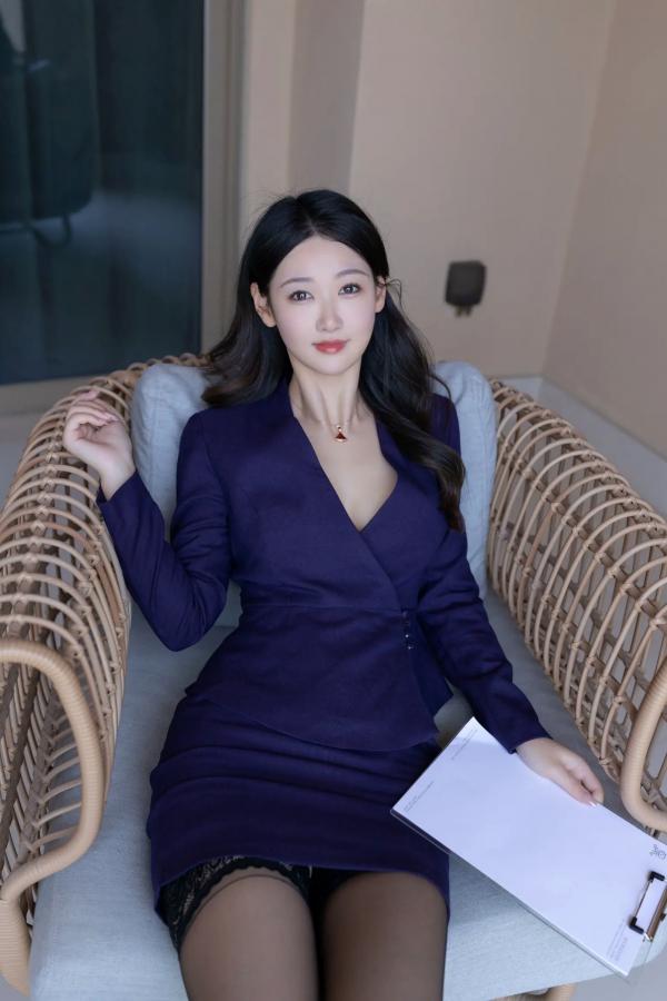唐安琪   唐安琪 职场OL风西装制服诱惑 私房美腿黑丝性感内衣套装[87P]第5张图片