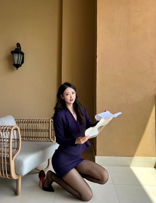 唐安琪   唐安琪 职场OL风西装制服诱惑 私房美腿黑丝性感内衣套装[87P]第87张图片