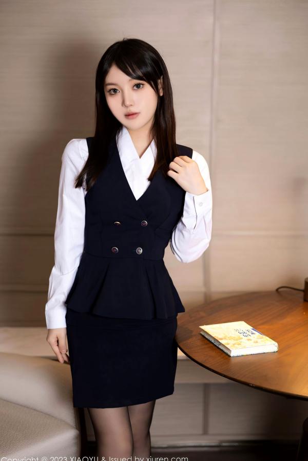 豆瓣酱   XiaoYu语画界-1113-豆瓣酱：简约白衬衫搭配黑色内衣与黑丝，演绎极致性感私房诱惑-2023.09.18第5张图片