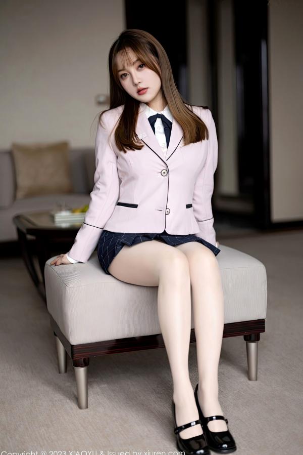 豆瓣酱   XiaoYu语画界 943 豆瓣酱：职业装制服诱惑，超薄肉丝白衬衫大尺度写真第11张图片